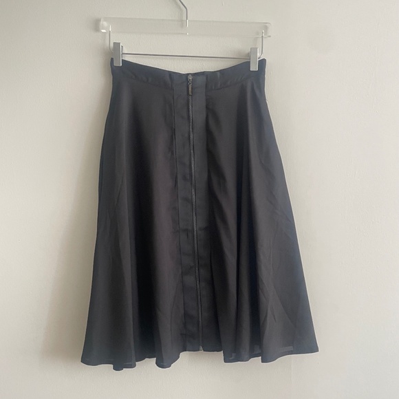 Beautiful Lucy Paris black skirt Size: M - Picture 1 of 4